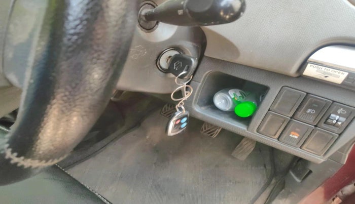 2011 Maruti Wagon R 1.0 LXI, Petrol, Manual, 70,273 km, interior