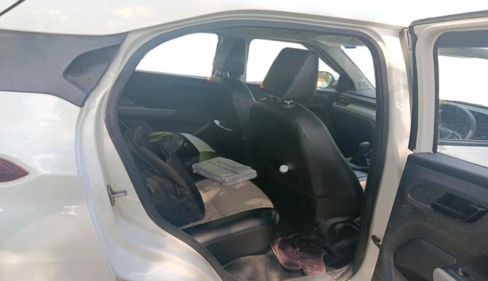 2023 Tata PUNCH ADVENTURE MT, Petrol, Manual, 14,180 km, interior