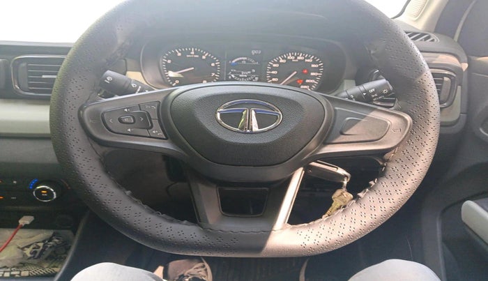 2023 Tata PUNCH ADVENTURE MT, Petrol, Manual, 14,180 km, interior