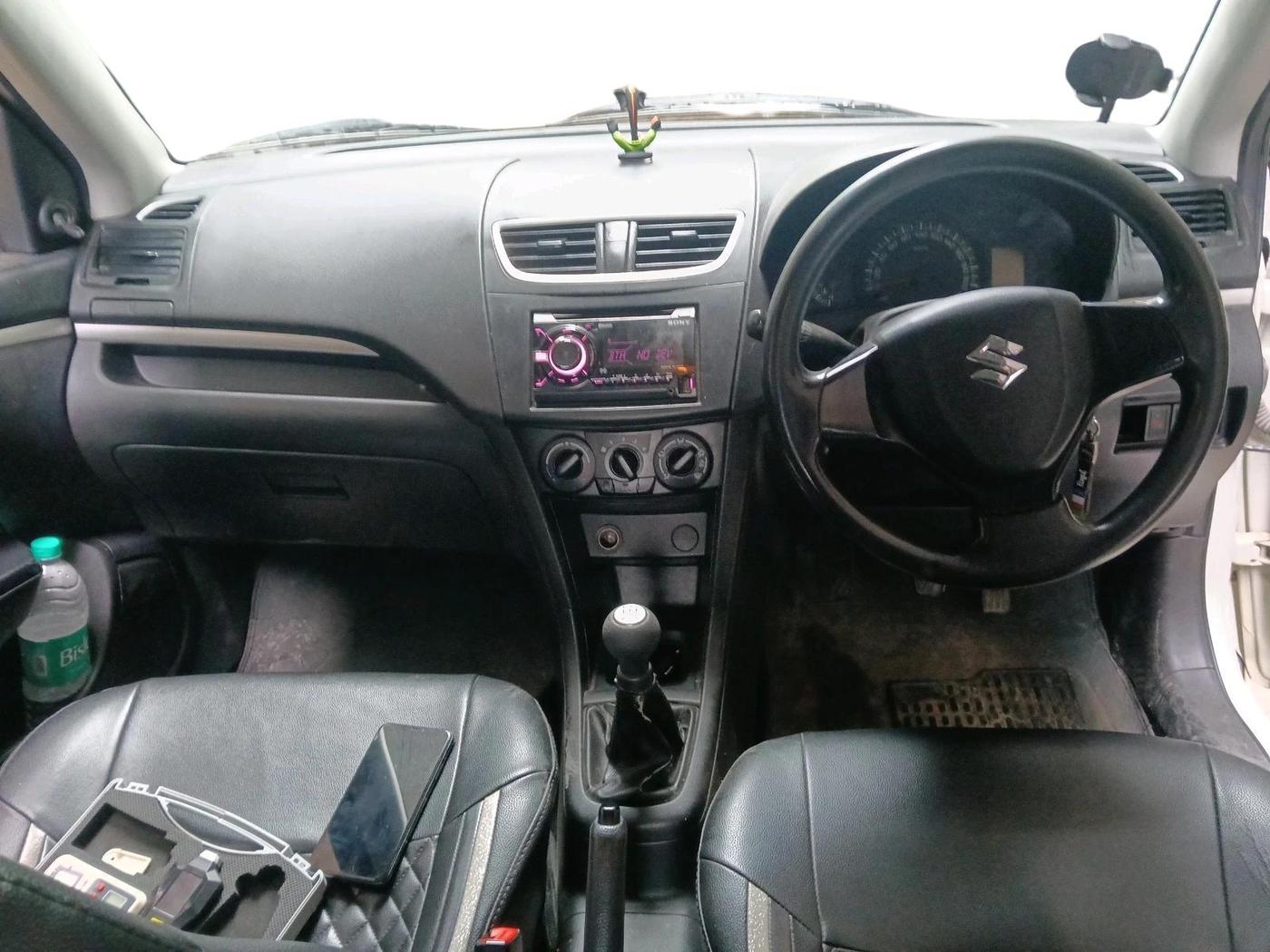 2017 Maruti Swift LXI (O), Petrol, Manual, 1,14,288 km, interior