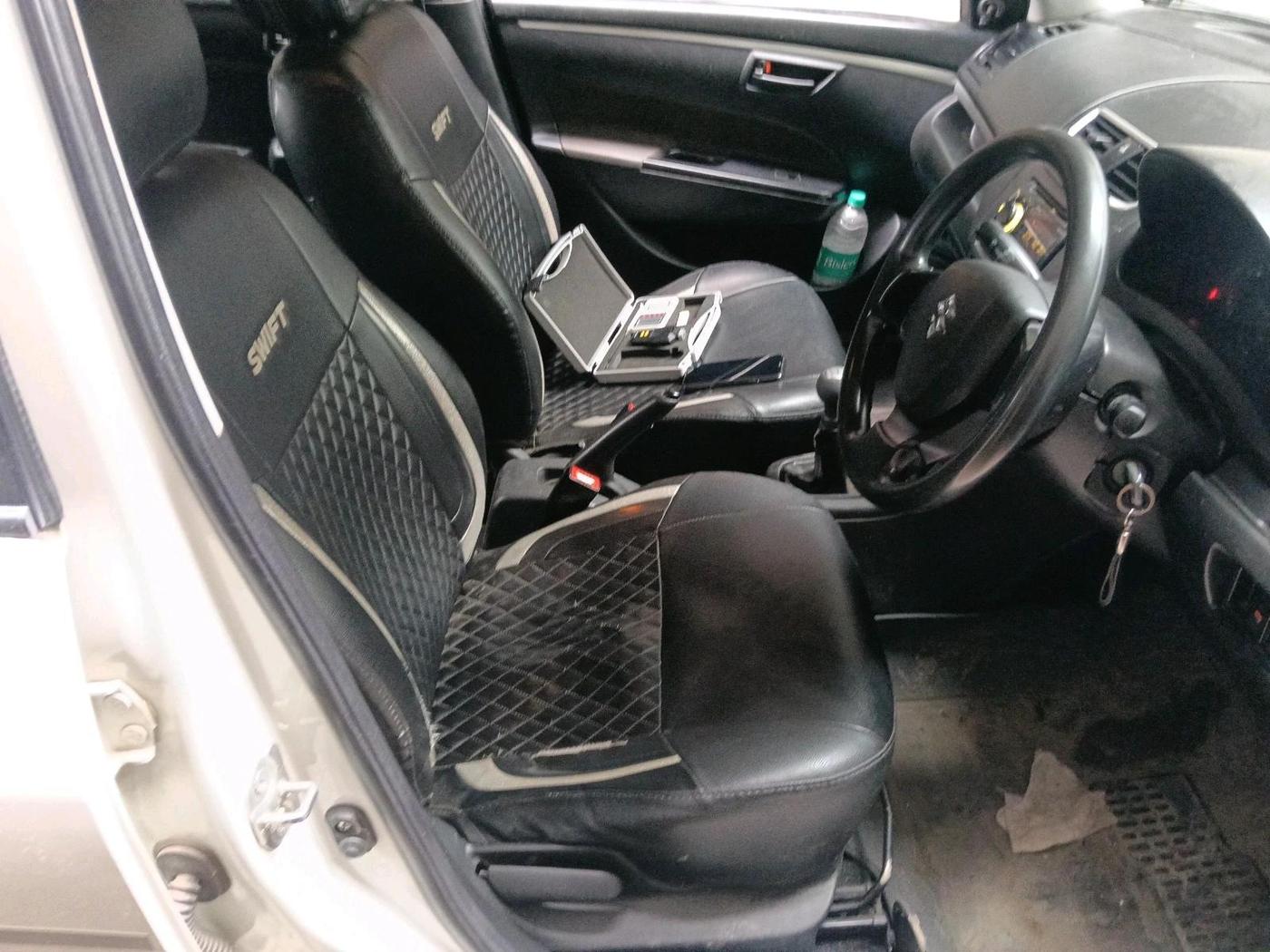 2017 Maruti Swift LXI (O), Petrol, Manual, 1,14,288 km, interior