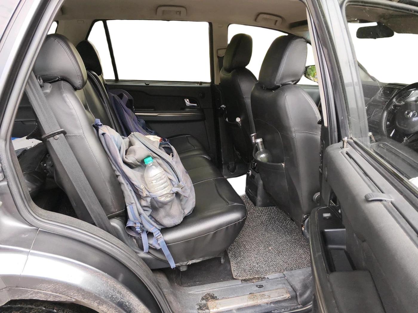 2017 Tata Hexa XMA 4X2 7 STR, Diesel, Automatic, 79,170 km, interior