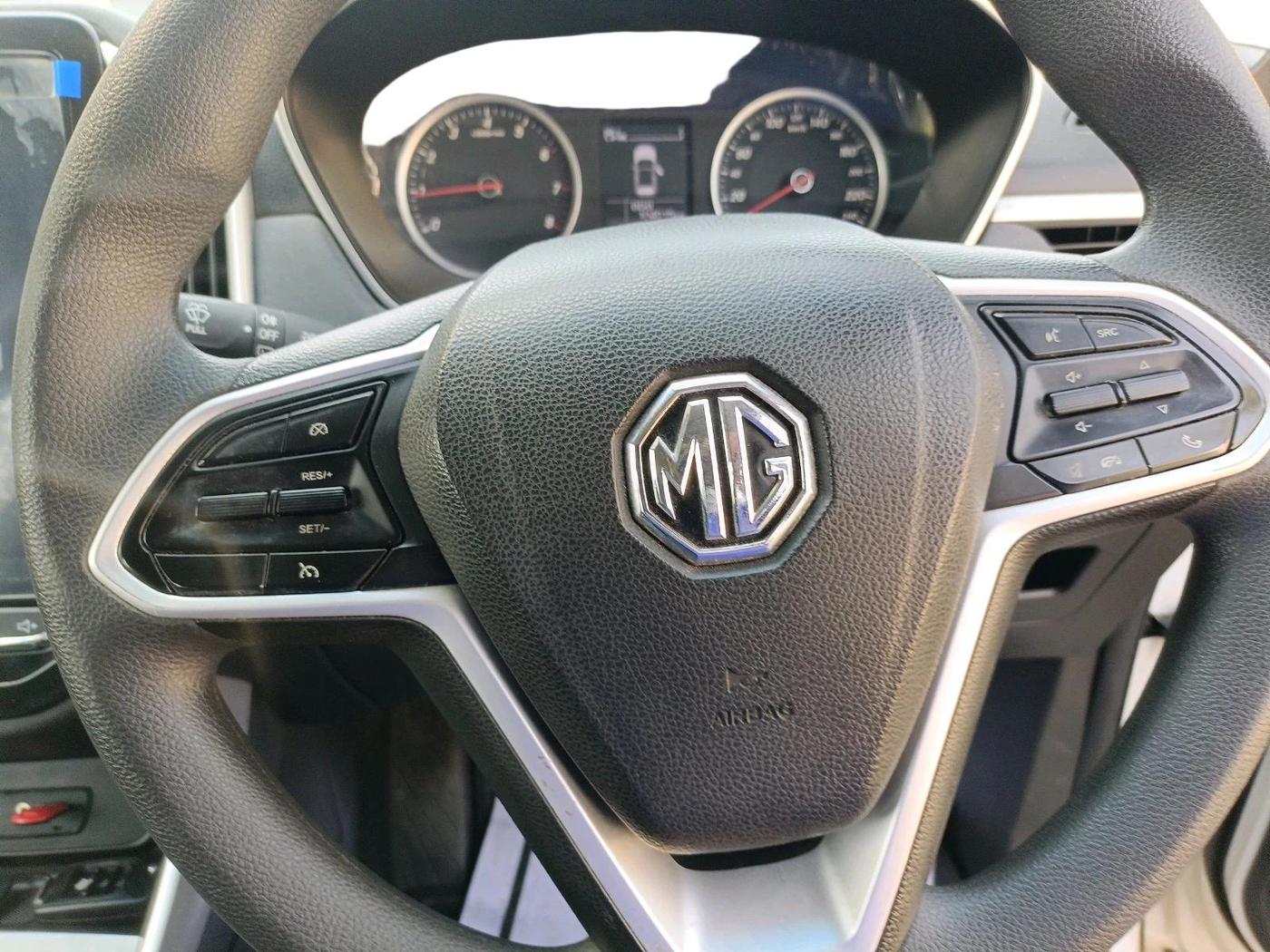 2019 MG HECTOR SUPER HYBRID 1.5 PETROL, Petrol, Manual, 1,04,015 km, interior