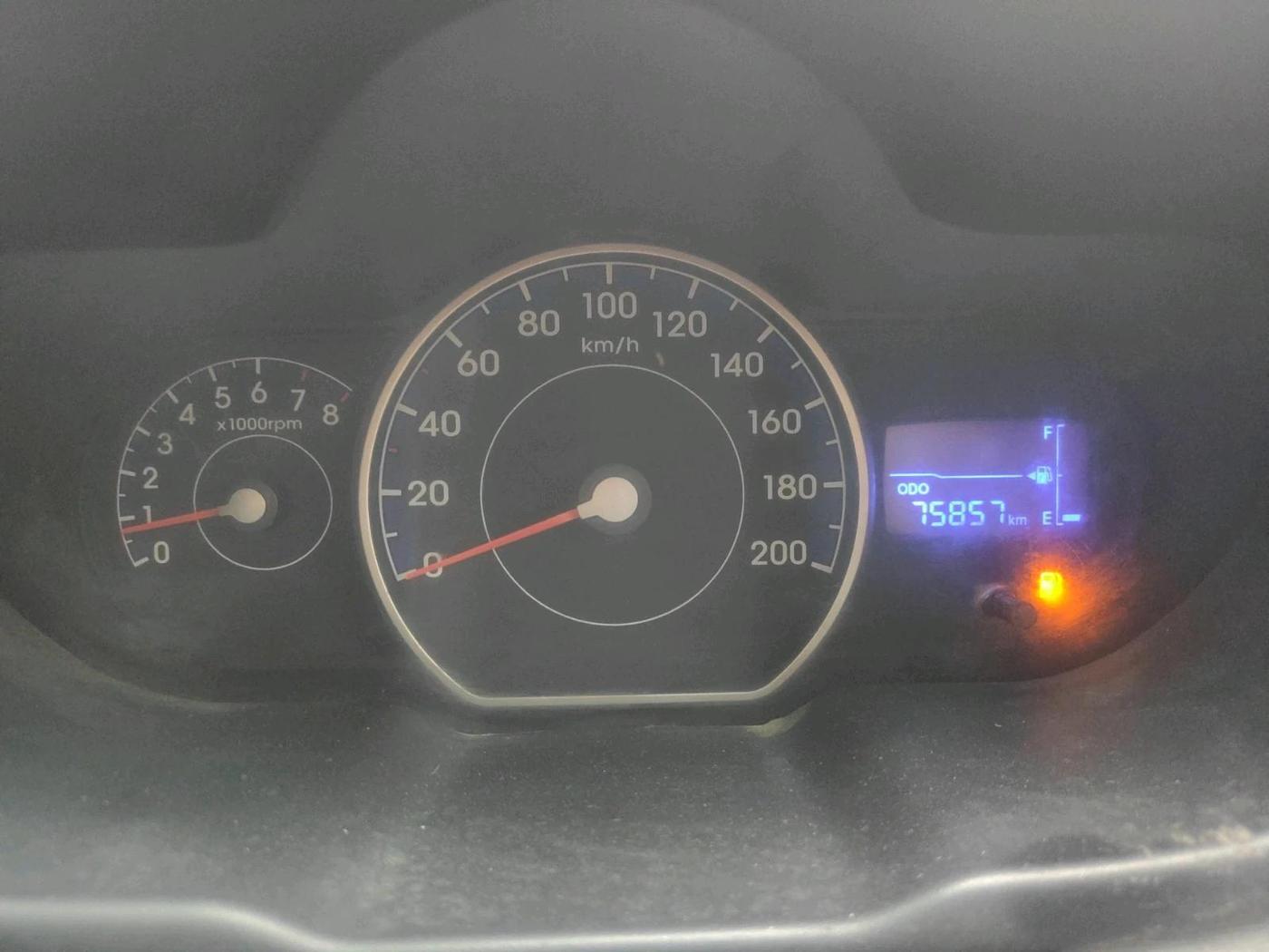 2012 Hyundai i10 MAGNA 1.2, Petrol, Manual, 75,857 km, interior