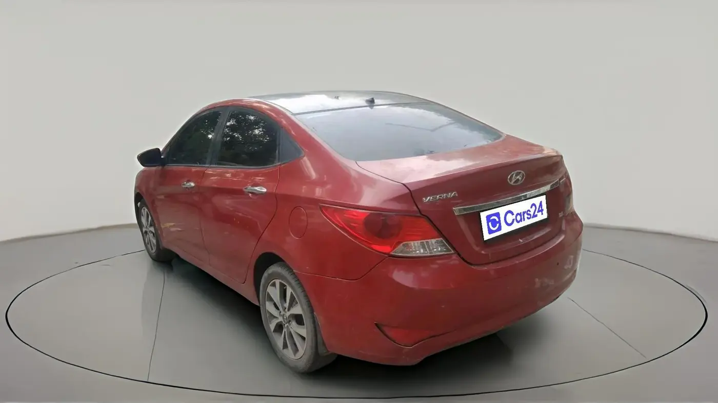 2015 Hyundai Verna FLUIDIC 4S 1.6 VTVT S(O), Petrol, Manual, 66,111 km, exterior
