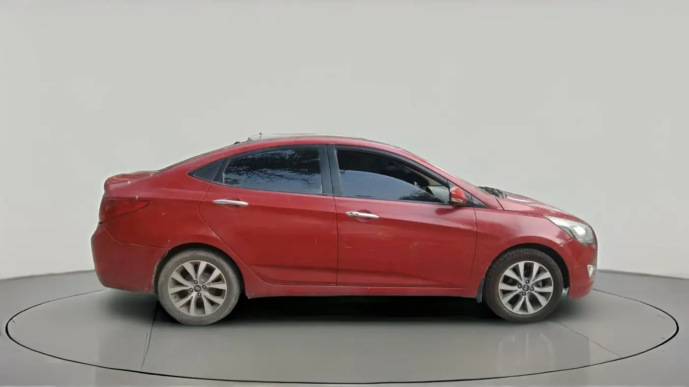 2015 Hyundai Verna FLUIDIC 4S 1.6 VTVT S(O), Petrol, Manual, 66,111 km, exterior