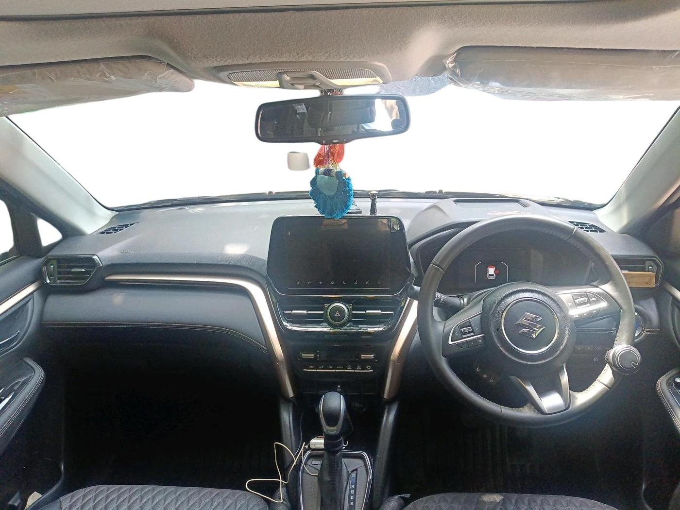 2025 Maruti Grand Vitara Alpha Plus (O) Hybrid e-CVT, Hybrid, Automatic, 14,739 km, interior