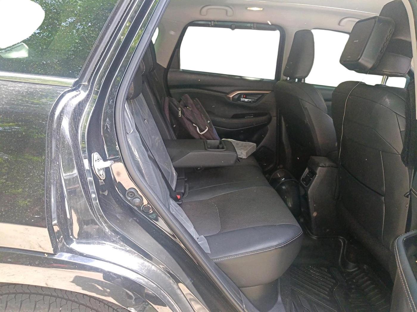 2025 Maruti Grand Vitara Alpha Plus (O) Hybrid e-CVT, Hybrid, Automatic, 14,739 km, interior