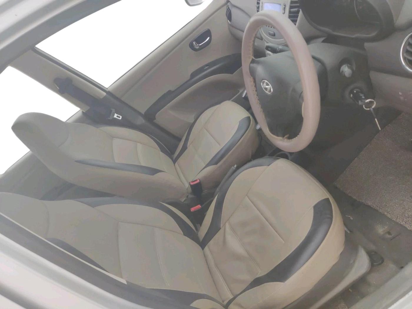 2014 Hyundai i10 SPORTZ 1.1, Petrol, Manual, 22,325 km, interior