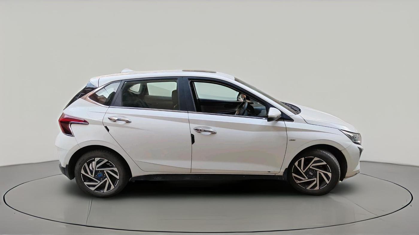 2024 Hyundai NEW I20 ASTA (O) 1.2 IVT, Petrol, Automatic, 18,132 km, exterior