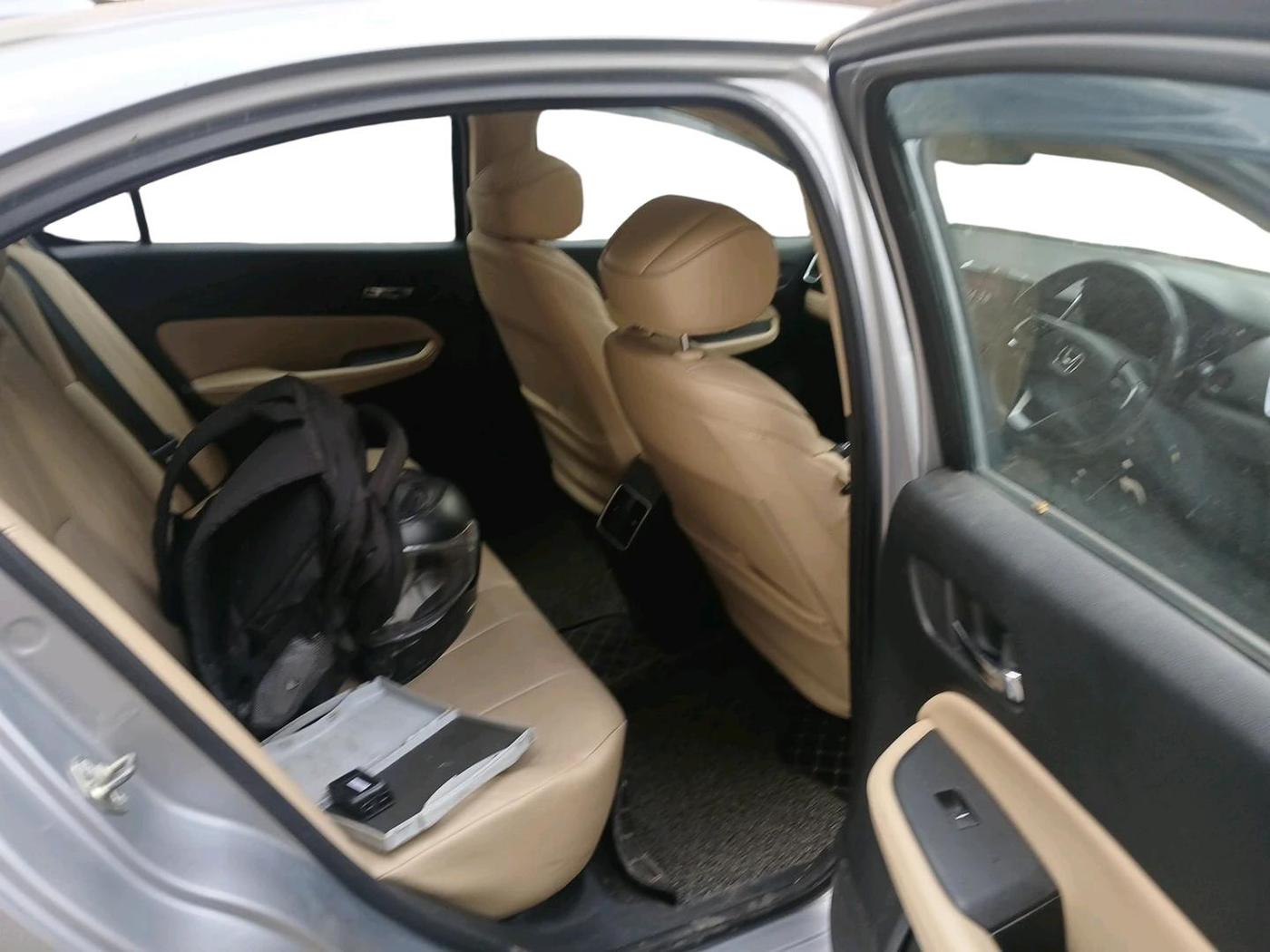 2021 Honda City 1.5L I-VTEC ZX, Petrol, Manual, 29,748 km, interior