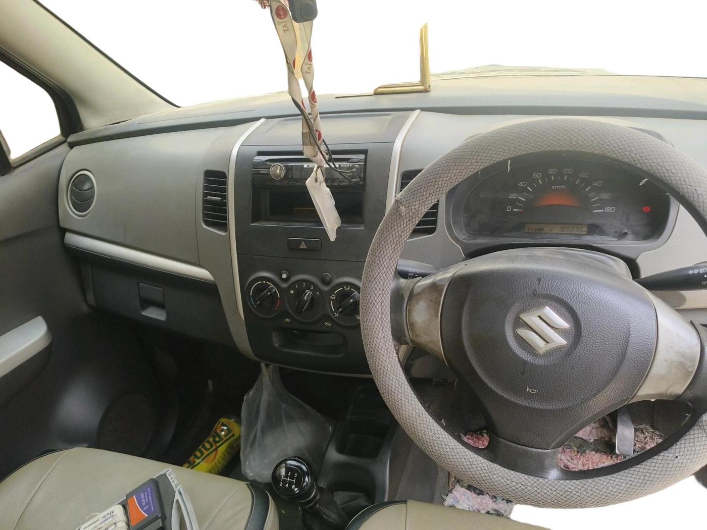2012 Maruti Wagon R 1.0 LXI CNG, CNG, Manual, 1,89,338 km, interior