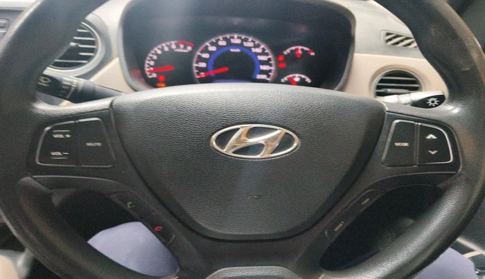 2016 Hyundai Grand i10 SPORTZ 1.2 KAPPA VTVT, CNG, Manual, 97,247 km, interior