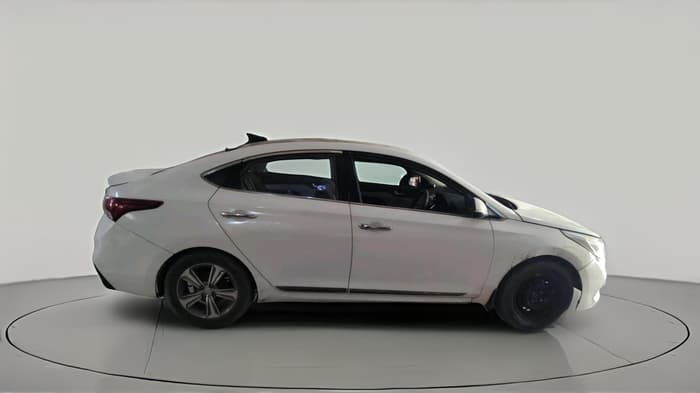 2017 Hyundai Verna 1.6 VTVT SX O, Petrol, Manual, 70,871 km, exterior