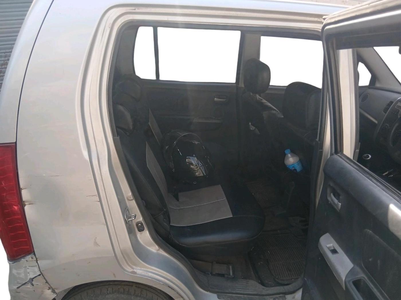 2012 Maruti Wagon R 1.0 VXI, Petrol, Manual, 93,996 km, interior