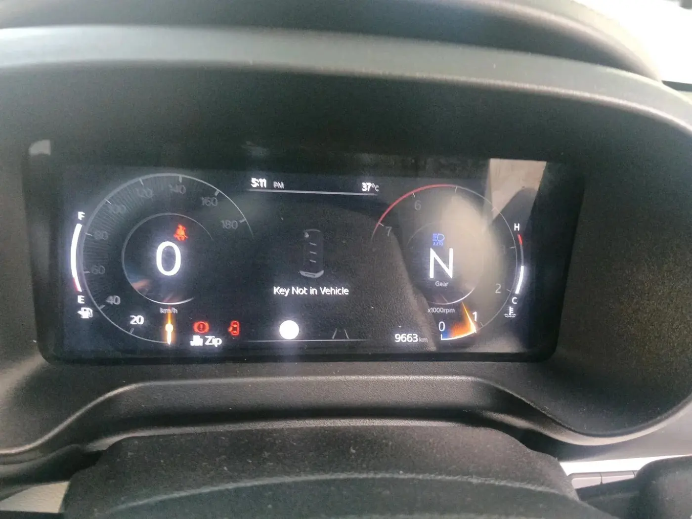 2025 Mahindra Thar Roxx  AX7 L Diesel MT 2WD, Diesel, Manual, 9,663 km, interior