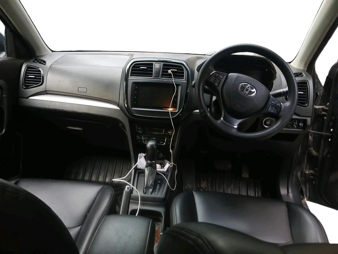 2022 Toyota URBAN CRUISER HIGH GRADE AT, Petrol, Automatic, 19,173 km, interior