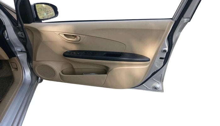 2017 Honda Amaze 1.2L I-VTEC S OPT, Petrol, Manual, 31,553 km, interior