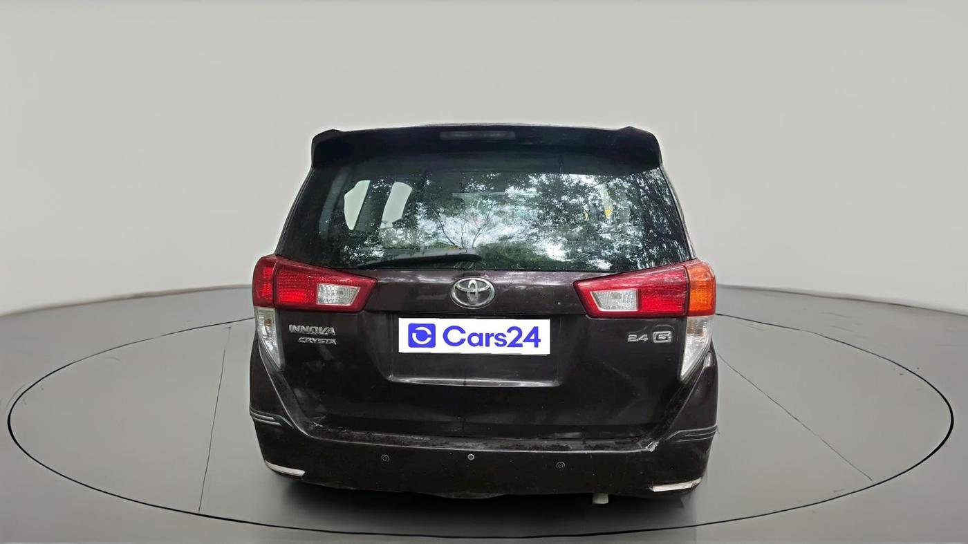 2017 Toyota Innova Crysta 2.4 G 7 STR, Diesel, Manual, 1,66,812 km, exterior