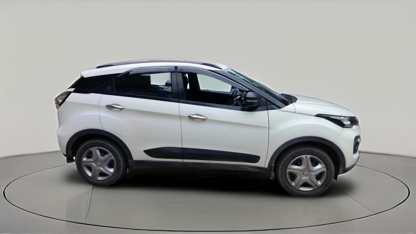 2023 Tata NEXON XM SUNROOF PETROL, CNG, Manual, 43,243 km, exterior