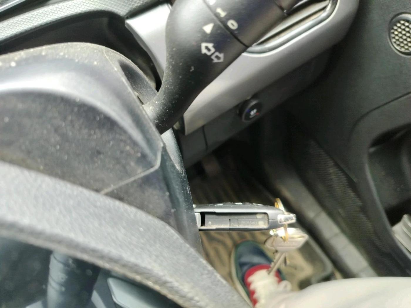 2023 Tata NEXON XM SUNROOF PETROL, CNG, Manual, 43,243 km, interior