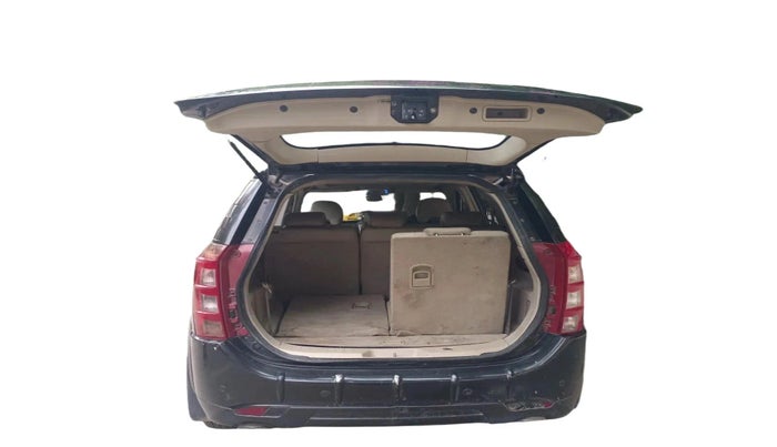 2017 Mahindra XUV500 W10 1.99, Diesel, Manual, 1,45,145 km, exterior