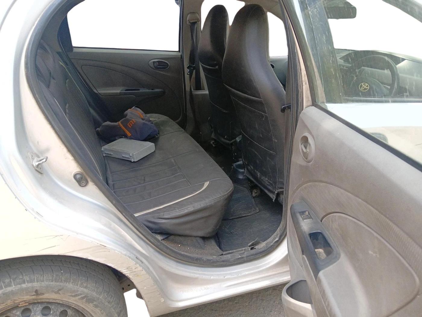 2011 Toyota Etios Liva G SP, Petrol, Manual, 58,122 km, interior