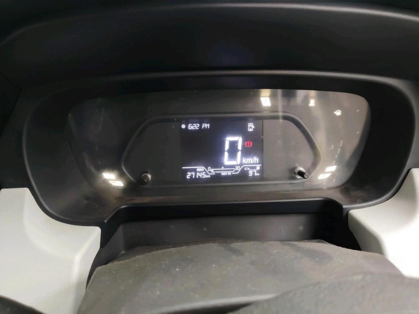 2023 Tata PUNCH PURE MT CNG, CNG, Manual, 27,145 km, interior