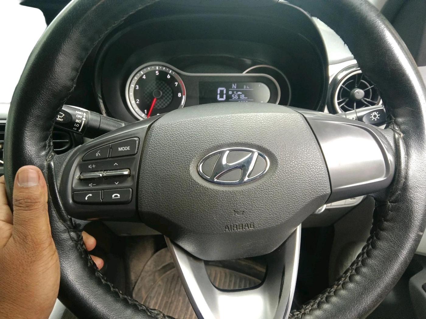 2022 Hyundai GRAND I10 NIOS SPORTZ AMT 1.2 KAPPA VTVT, Petrol, Automatic, 32,624 km, interior
