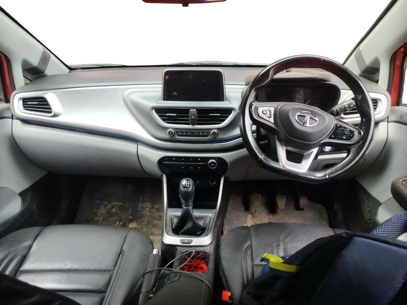 2020 Tata ALTROZ XZ PETROL, CNG, Manual, 62,627 km, interior