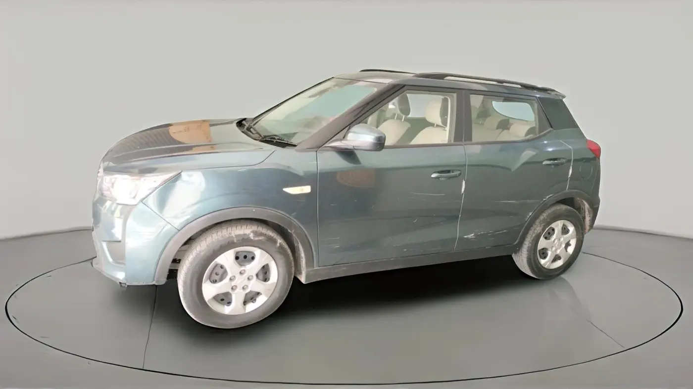 2021 Mahindra XUV300 W6 1.5 Diesel, Diesel, Manual, 26,665 km, exterior