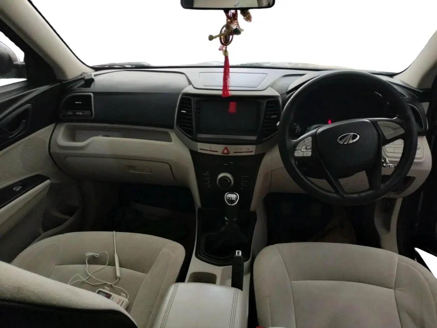 2021 Mahindra XUV300 W6 1.5 Diesel, Diesel, Manual, 26,665 km, interior