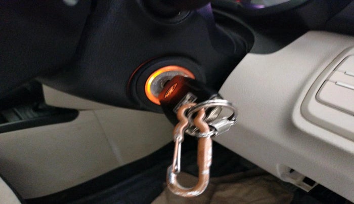 2021 Mahindra XUV300 W6 1.5 Diesel, Diesel, Manual, 26,665 km, interior