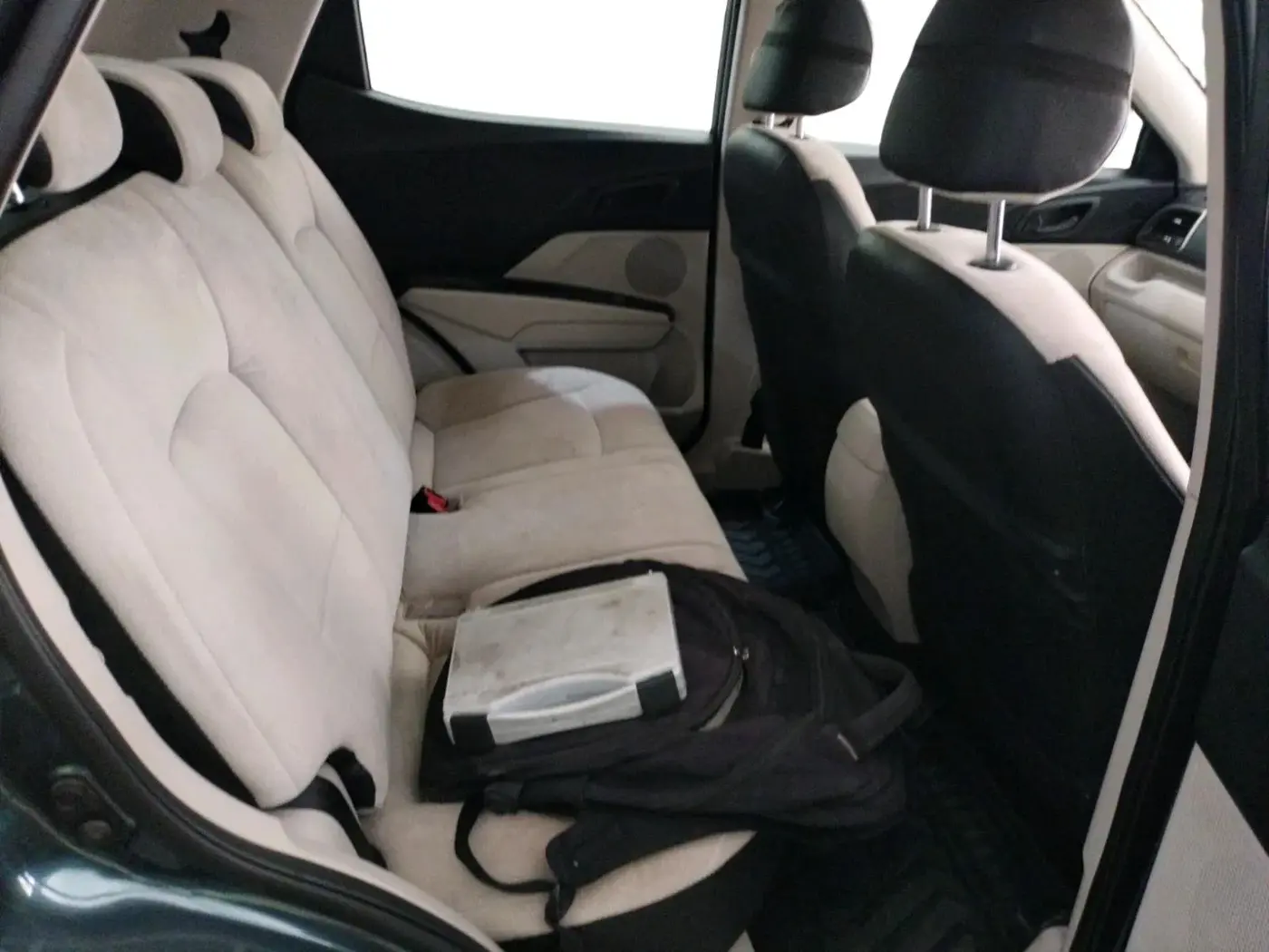 2021 Mahindra XUV300 W6 1.5 Diesel, Diesel, Manual, 26,665 km, interior