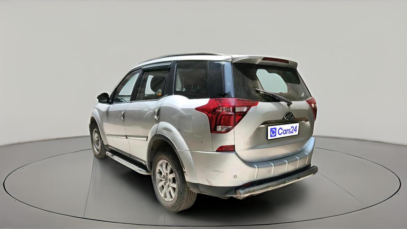 2018 Mahindra XUV500 W11, Diesel, Manual, 70,174 km, exterior