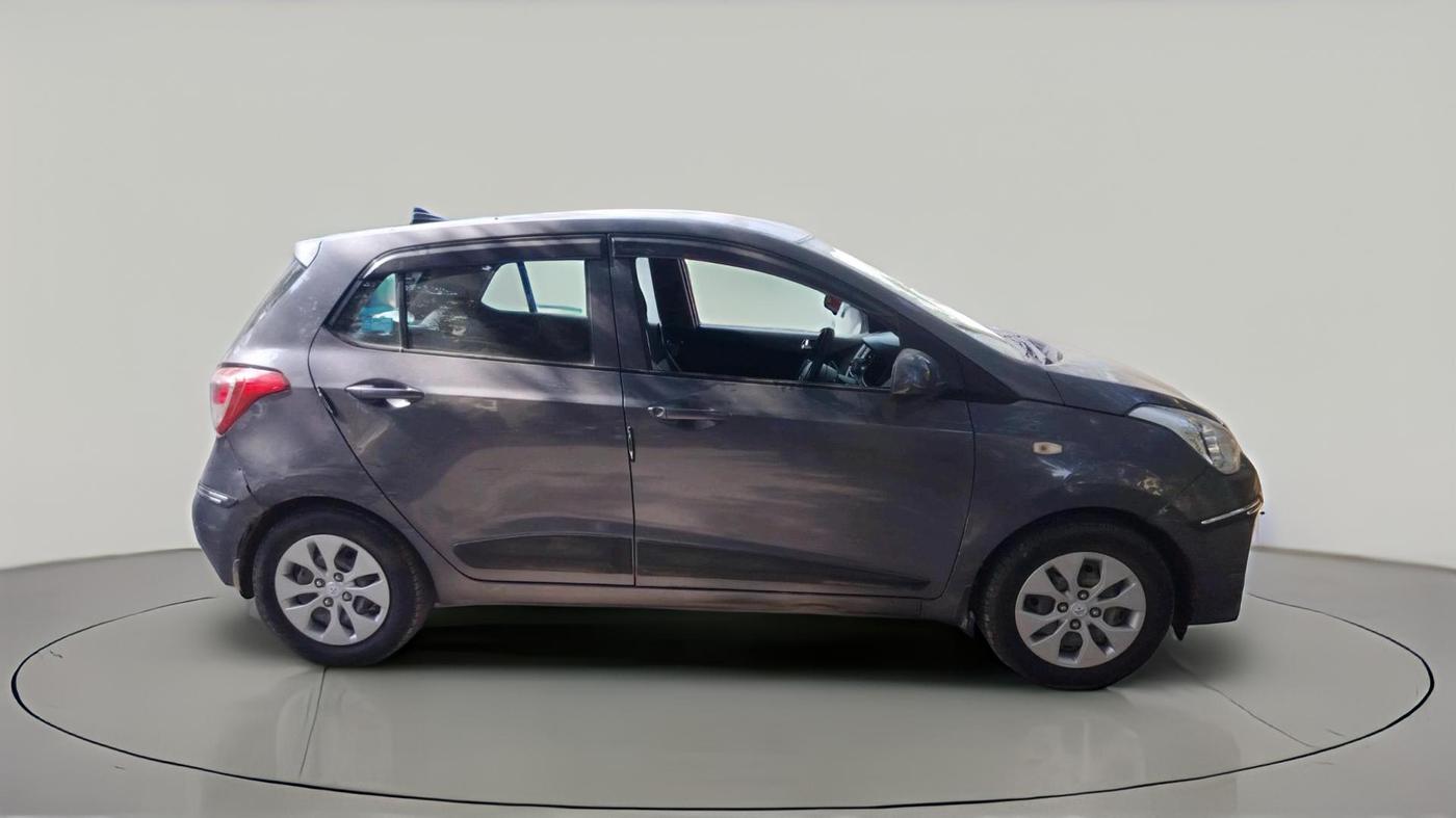 2017 Hyundai Grand i10 SPORTZ 1.2 KAPPA VTVT, Petrol, Manual, 52,239 km, exterior