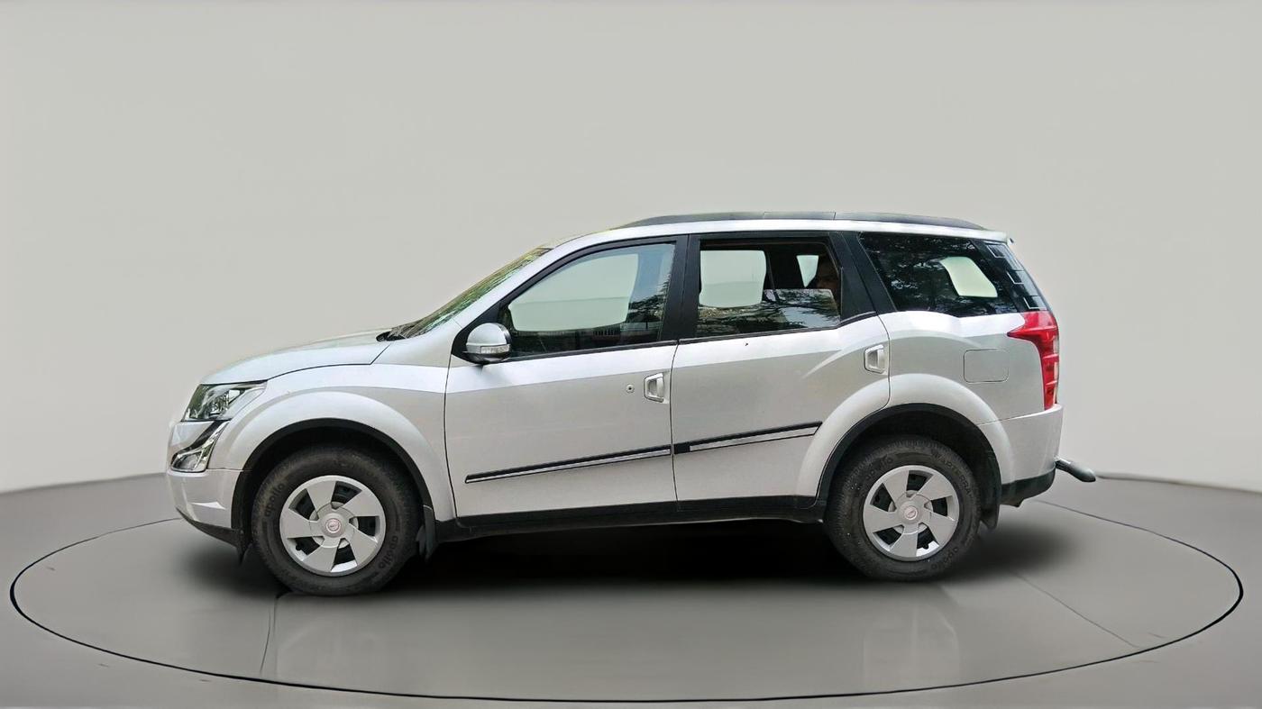 2016 Mahindra XUV500 W6, Diesel, Manual, 91,347 km, exterior