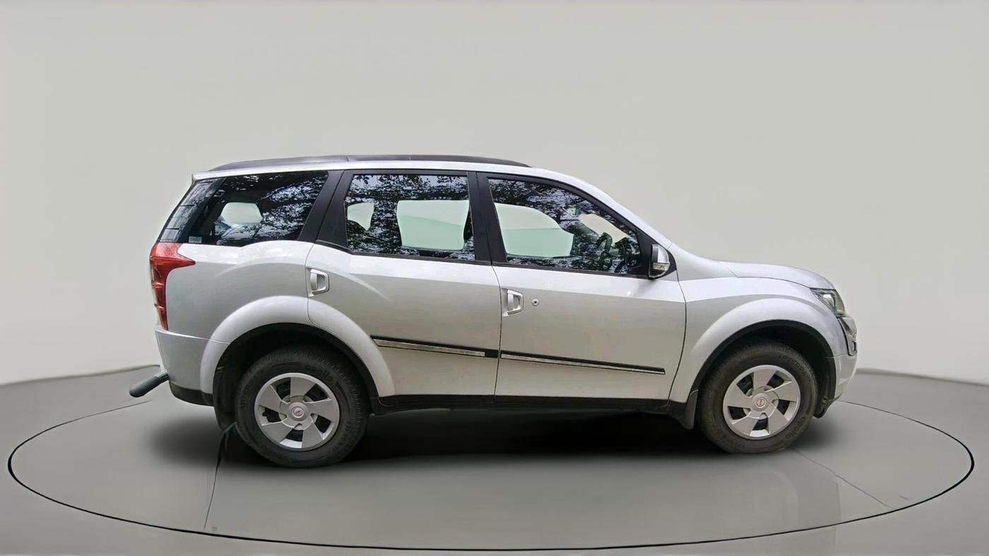 2016 Mahindra XUV500 W6, Diesel, Manual, 91,347 km, exterior