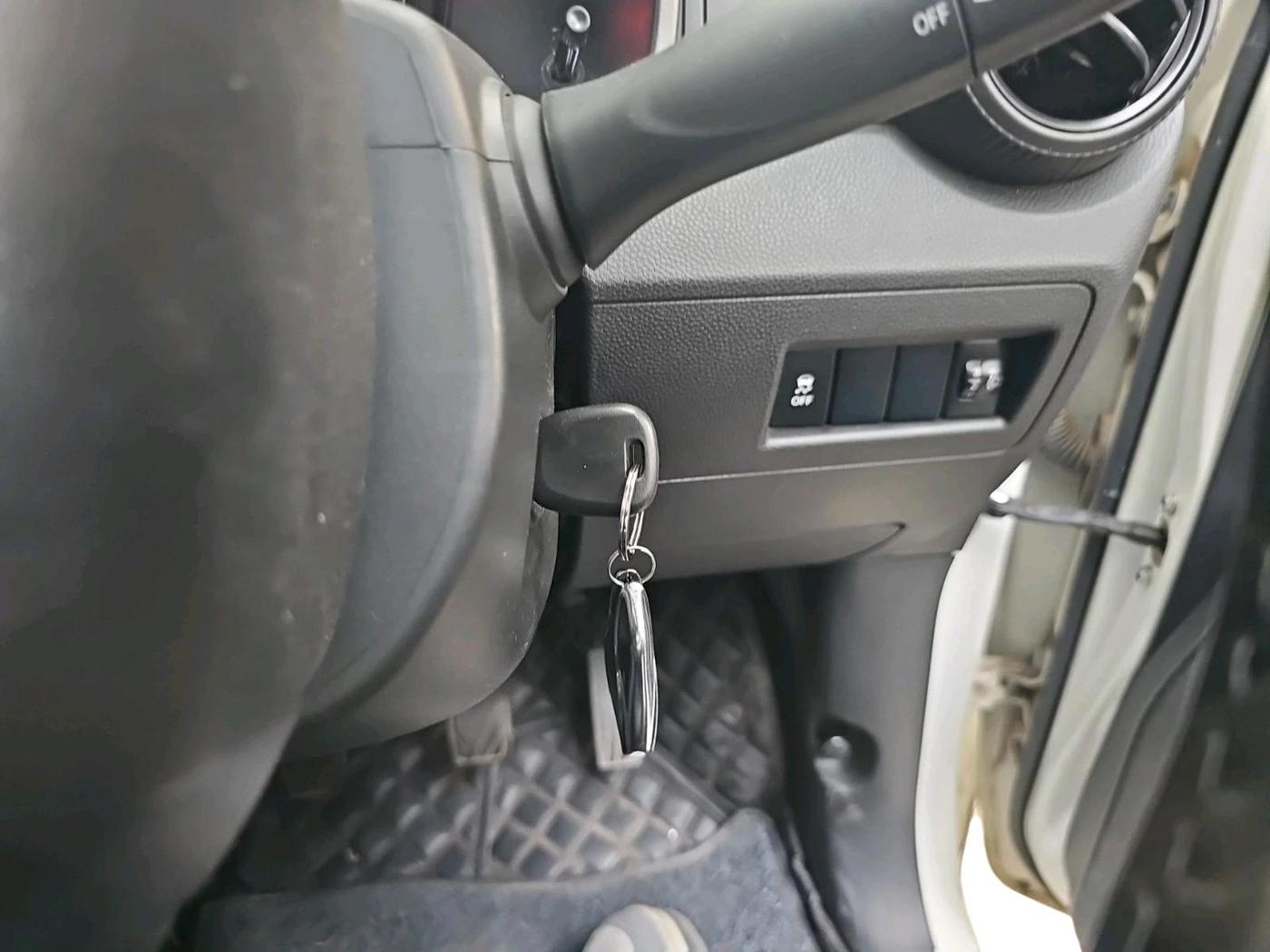 2024 Maruti IGNIS SIGMA 1.2, Petrol, Manual, 16,448 km, interior