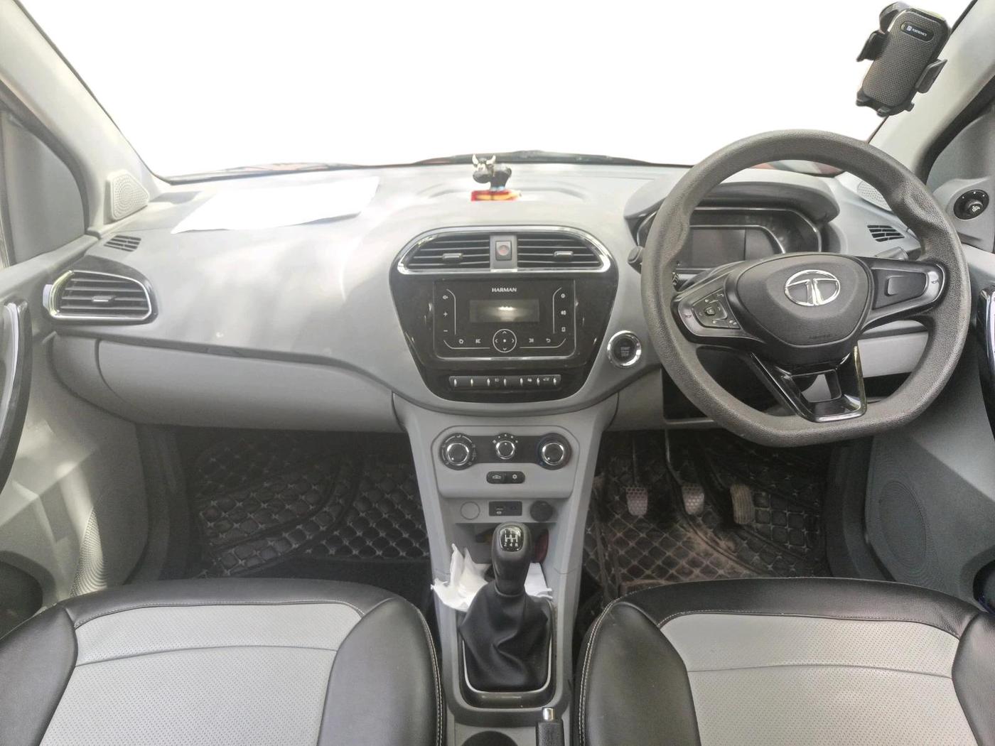 2021 Tata TIGOR XZ PETROL, Petrol, Manual, 59,787 km, interior