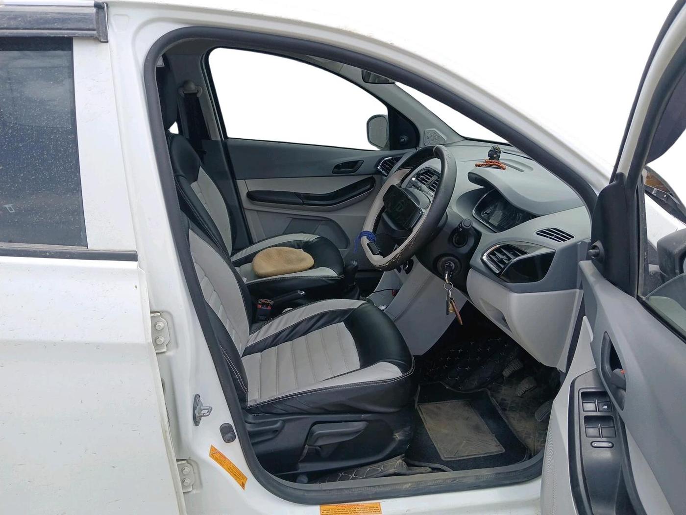 2025 Tata Tiago XM CNG, CNG, Manual, 31,043 km, interior