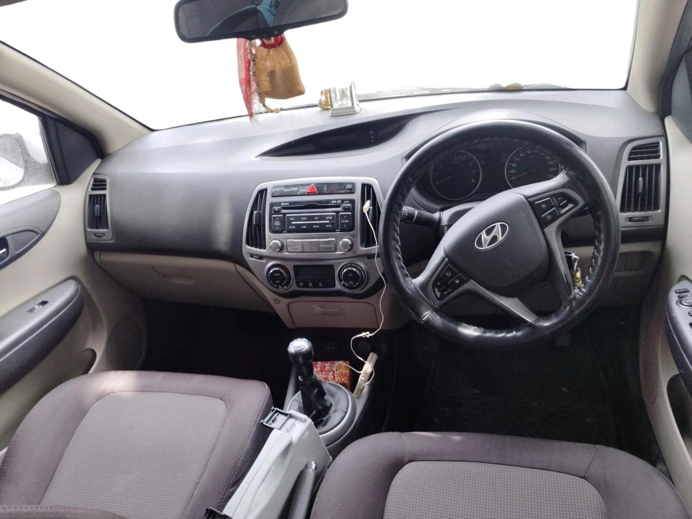 2014 Hyundai Elite i20 SPORTZ 1.2, Petrol, Manual, 30,900 km, interior