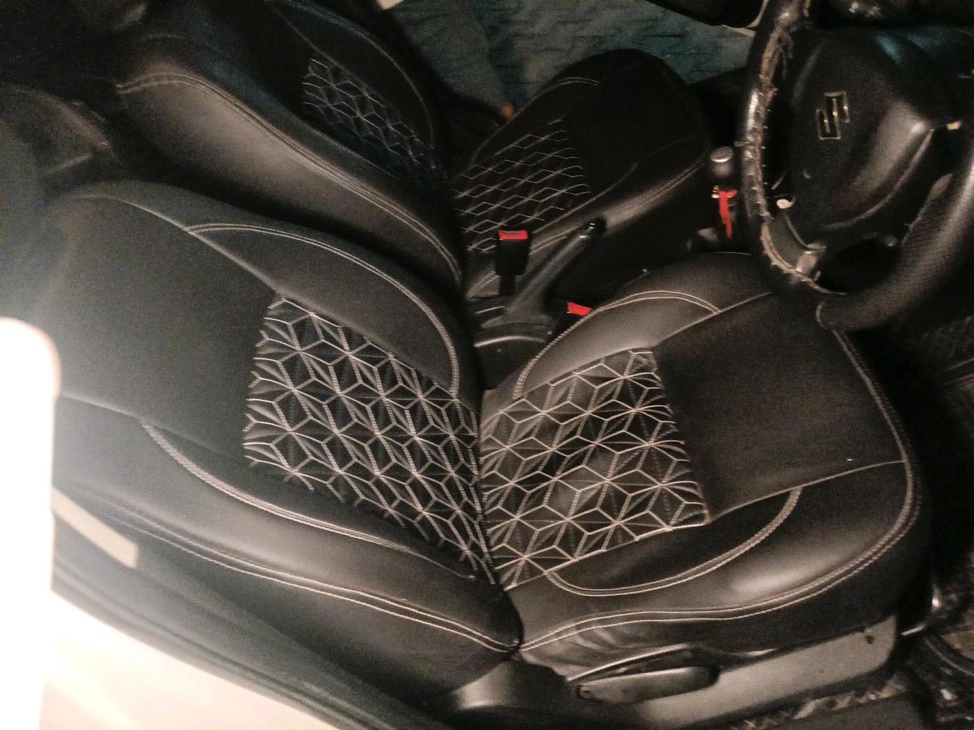 2016 Maruti Swift LXI (O), CNG, Manual, 1,06,071 km, interior