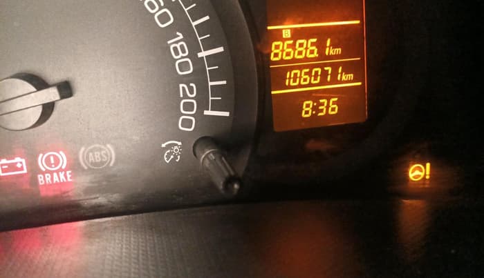 2016 Maruti Swift LXI (O), CNG, Manual, 1,06,071 km, interior
