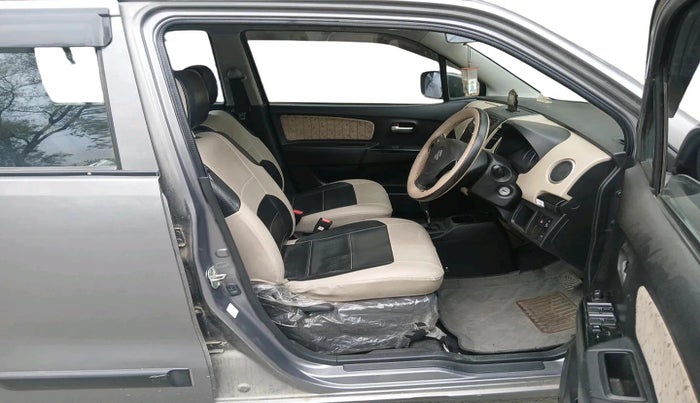 2017 Maruti Wagon R 1.0 VXI AMT, Petrol, Automatic, 39,125 km, interior