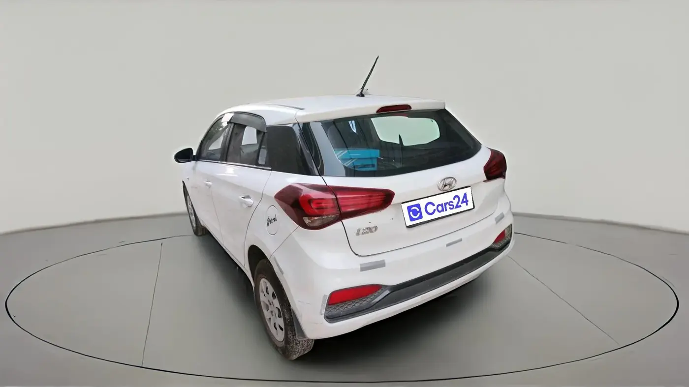 2018 Hyundai Elite i20 MAGNA EXECUTIVE 1.2, CNG, Manual, 1,42,529 km, exterior
