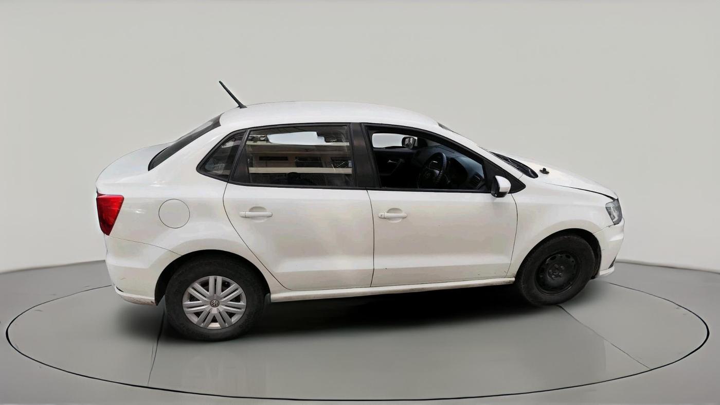 2019 Volkswagen Ameo TRENDLINE 1.0L, CNG, Manual, 1,15,297 km, exterior