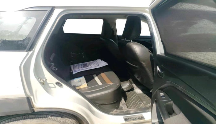 2022 Maruti BREZZA VXI SMART HYBRID, Petrol, Manual, 24,835 km, interior