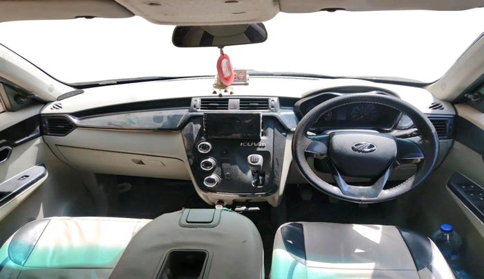 2016 Mahindra Kuv100 K4 D 6 STR, Diesel, Manual, 84,833 km, interior