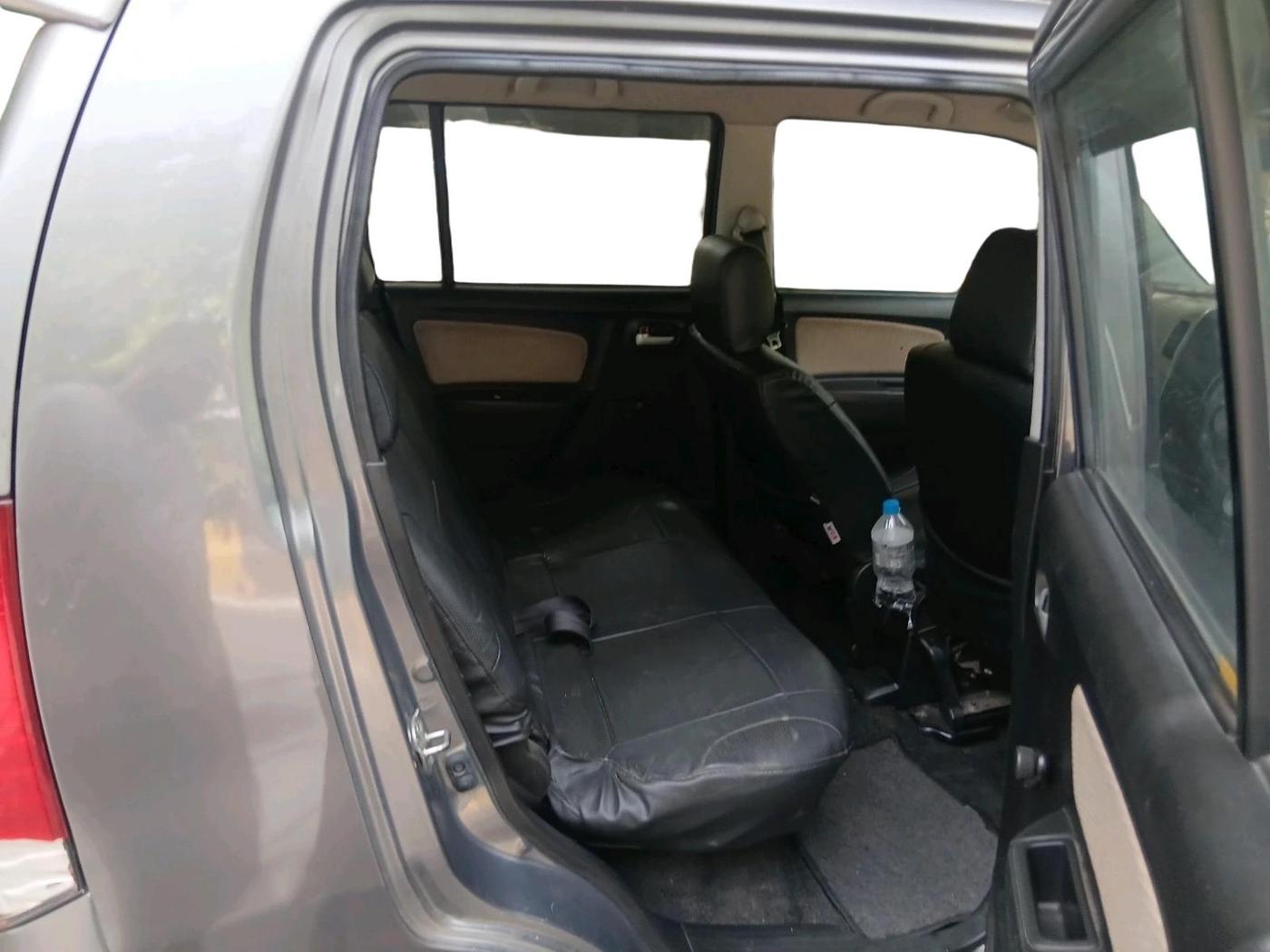 2018 Maruti Wagon R 1.0 LXI CNG, CNG, Manual, 52,892 km, interior